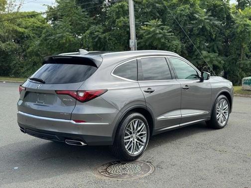 2022 Acura MDX Advance