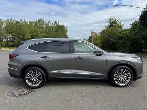 2022 Acura MDX Advance