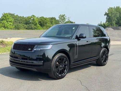 2025 Land Rover Range Rover P400 SE