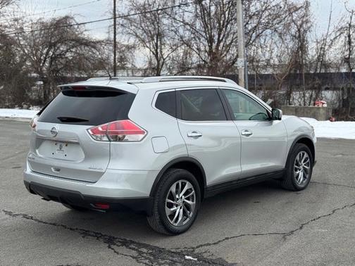 2015 Nissan Rogue SL