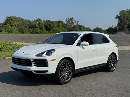 2022 Porsche Cayenne Base