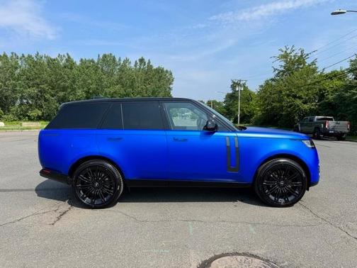 2025 Land Rover Range Rover P530 SE