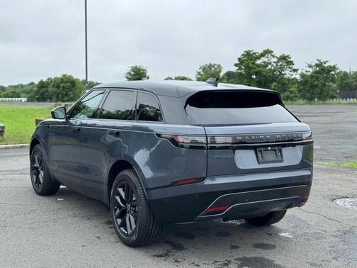 2026 Land Rover Range Rover Velar P250 Dynamic SE