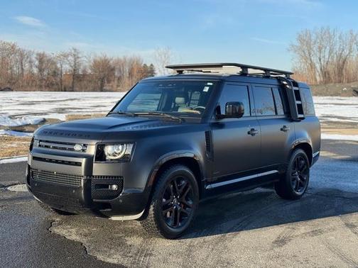 2024 Land Rover Defender P400 X