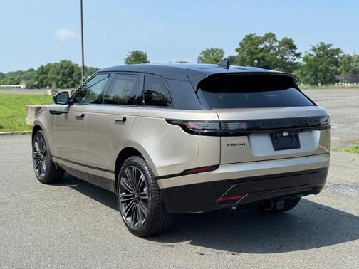 2026 Land Rover Range Rover Velar P400 Dynamic SE