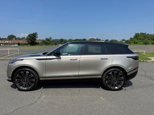 2026 Land Rover Range Rover Velar P400 Dynamic SE