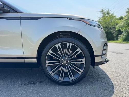 2026 Land Rover Range Rover Velar P400 Dynamic SE