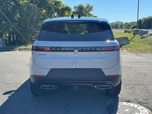 2025 Land Rover Range Rover Sport P360 SE