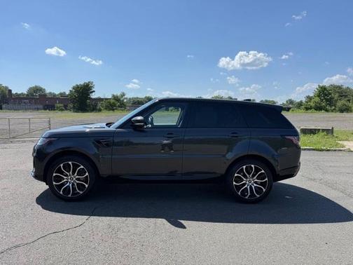 2022 Land Rover Range Rover Sport HSE Silver Edition