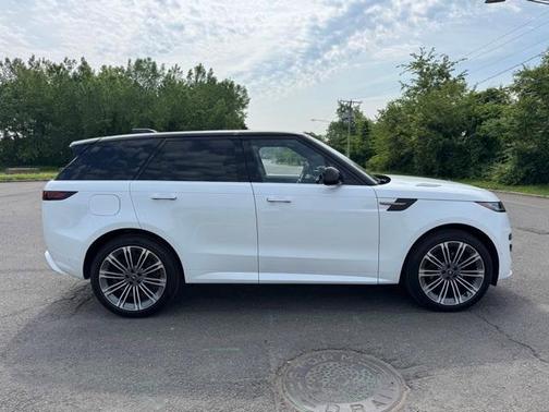 2025 Land Rover Range Rover Sport P530 Dynamic SE