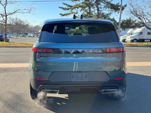 2024 Land Rover Range Rover Sport SE