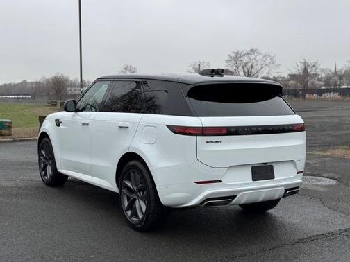 2025 Land Rover Range Rover Sport P460 Dynamic SE