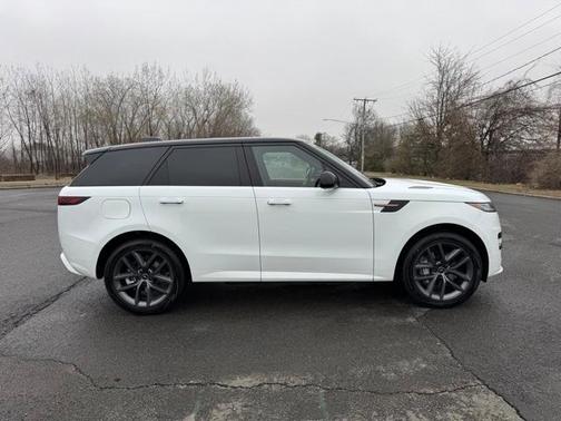 2025 Land Rover Range Rover Sport P460 Dynamic SE