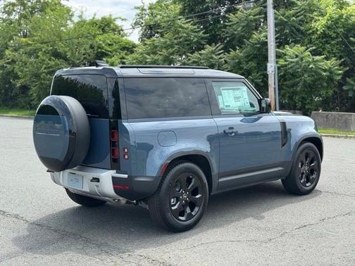 2025 Land Rover Defender P300 S