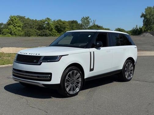 2025 Land Rover Range Rover P400 SE