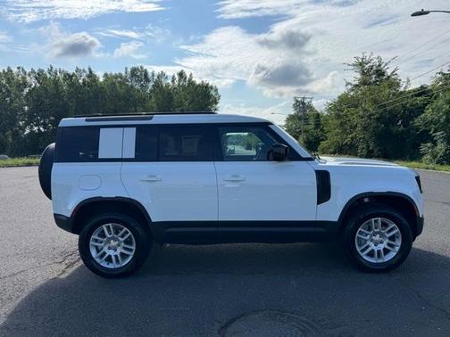 2025 Land Rover Defender P300