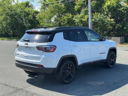2023 Jeep Compass Altitude