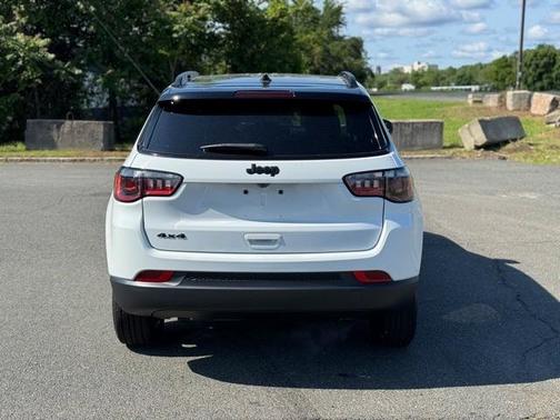 2023 Jeep Compass Altitude