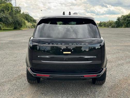 2024 Land Rover Range Rover P400 SE