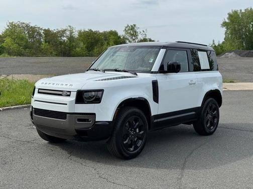 2025 Land Rover Defender P400 X-Dynamic SE