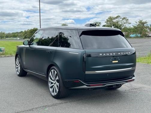 2025 Land Rover Range Rover P530 SE 7 Seat