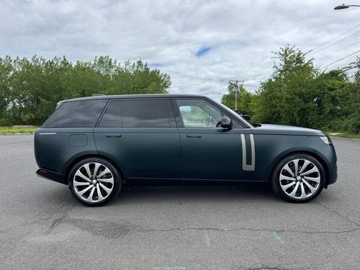 2025 Land Rover Range Rover P530 SE 7 Seat