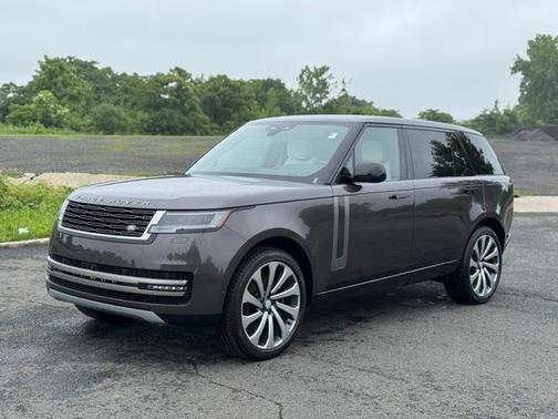 2025 Land Rover Range Rover P530 SE 7 Seat