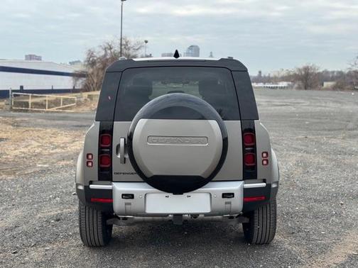 2025 Land Rover Defender P300