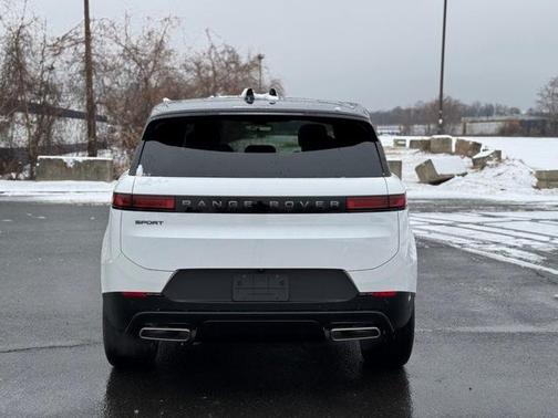 2025 Land Rover Range Rover Sport P360 SE