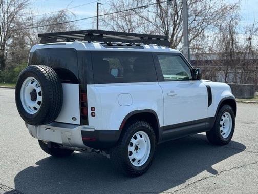 2022 Land Rover Defender 90 Standard