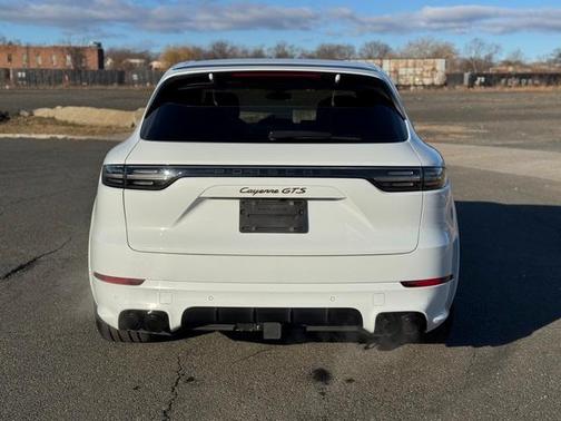 2021 Porsche Cayenne GTS