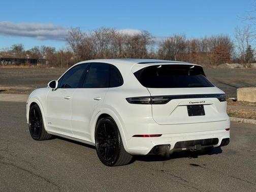 2021 Porsche Cayenne GTS