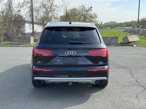2017 Audi Q7 3.0T Premium Plus