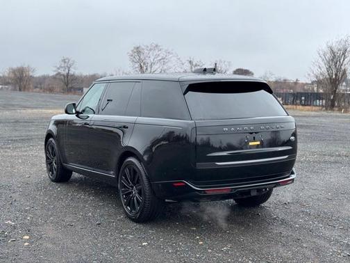 2023 Land Rover Range Rover P530 SE