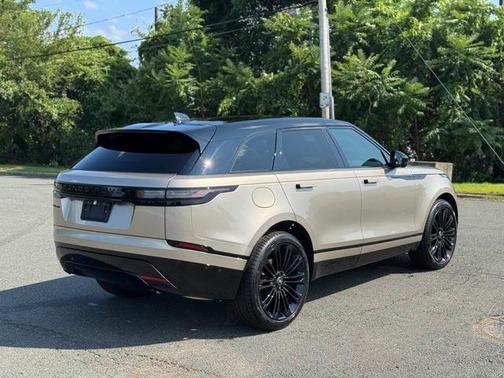 2026 Land Rover Range Rover Velar P250 Dynamic SE