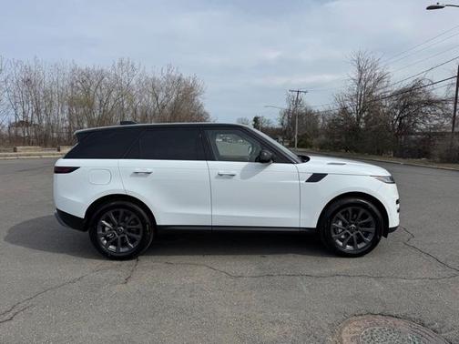 2025 Land Rover Range Rover Sport P360 SE