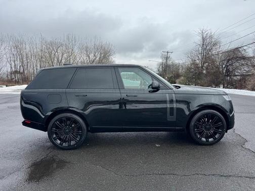 2026 Land Rover Range Rover P400 SE