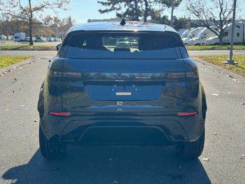 2024 Land Rover Range Rover Evoque Dynamic SE