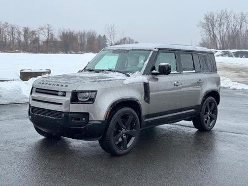 2025 Land Rover Defender P400 X-Dynamic SE