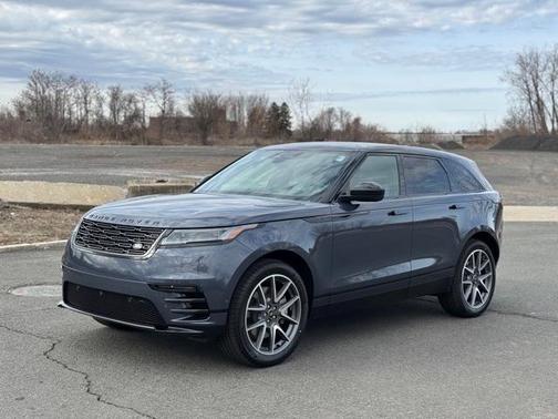 2026 Land Rover Range Rover Velar Dynamic SE