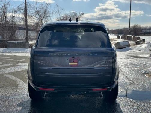 2025 Land Rover Range Rover P400 SE 7 Seat