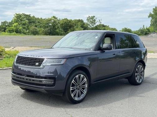 2025 Land Rover Range Rover P400 SE 7 Seat