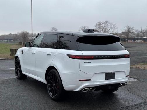 2025 Land Rover Range Rover Sport P530 Dynamic SE