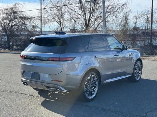 2025 Land Rover Range Rover Sport P460 Dynamic SE