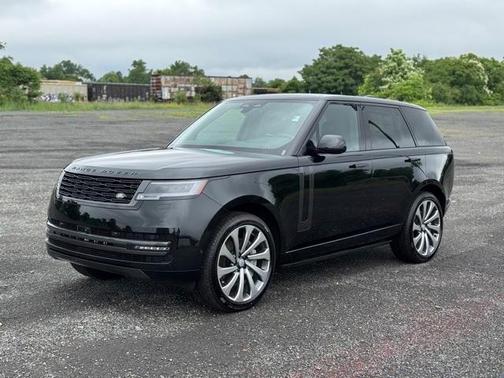 2025 Land Rover Range Rover P530 SE