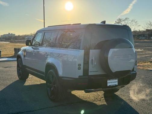 2026 Land Rover Defender 130 S