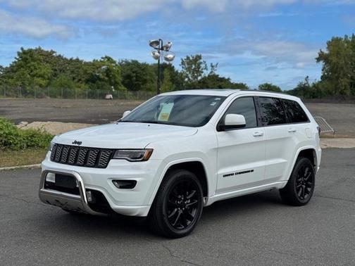 2022 Jeep Grand Cherokee WK Laredo