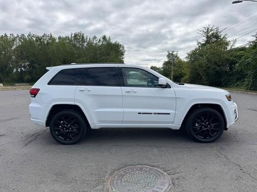 2022 Jeep Grand Cherokee WK Laredo