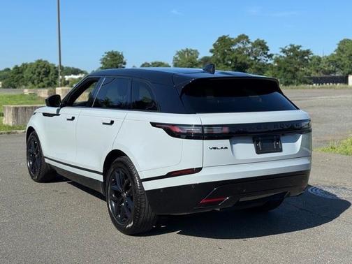 2025 Land Rover Range Rover Velar P400 Dynamic SE