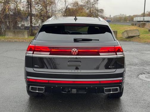 2024 Volkswagen Atlas Cross Sport 2.0T SEL Premium R-Line